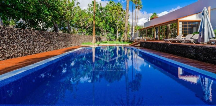 Villa Arona, Tenerife, Spain 6 bedrooms, 350 sq.m. No. 111067