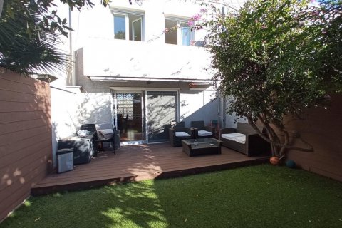 Māja pārdošanā Castelldefels, Barcelona, Spānijā 5 istabas, 149 m2 Nr. 21567 - attēls 2