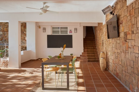 House for sale Castelldefels, Barcelona, Spain 5 bedrooms, 330 sq.m. No. 51726 - photo 10