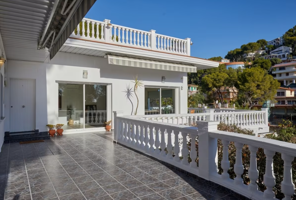 Сasa en Castelldefels, Barcelona, España 5 dormitorios, 330 m2 No. 51726