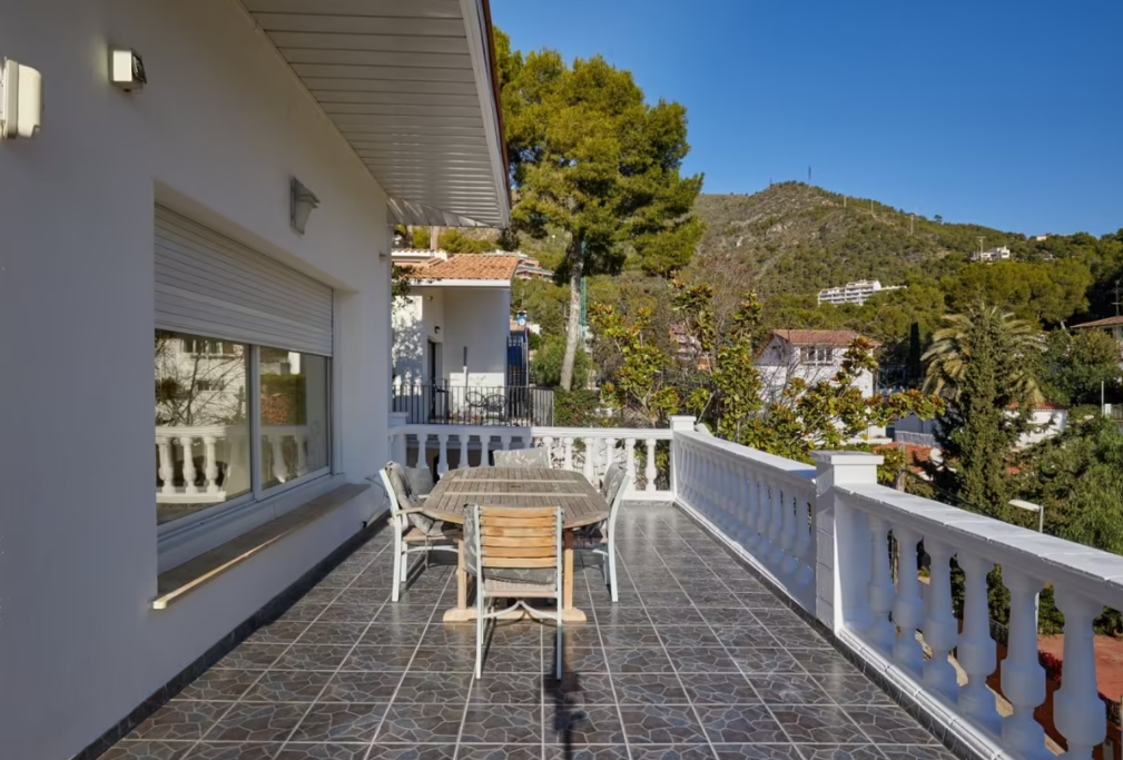 Сasa en Castelldefels, Barcelona, España 5 dormitorios, 330 m2 No. 51726