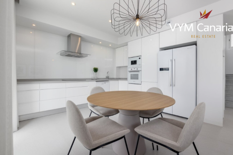 Villa for sale Bonalba, Alicante, Spain 3 bedrooms, 250 sq.m. No. 106698 - photo 8