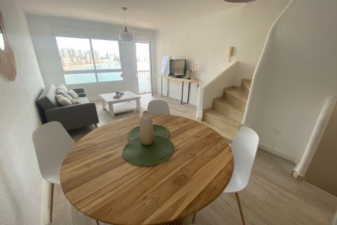 Kaupunkipientalo myytävänä Benidorm, Alicante, Espanja, 3 makuuhuonetta, 132 m2 No. 86755 - kuva 3