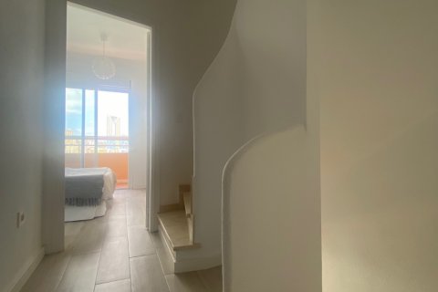 Kaupunkipientalo myytävänä Benidorm, Alicante, Espanja, 3 makuuhuonetta, 132 m2 No. 86755 - kuva 22