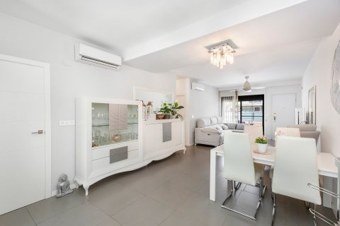 Appartamento in vendita Torre de la Horadada, Alicante, Spagna 4 camere da letto, 120 mq. N° 99672 - foto 12