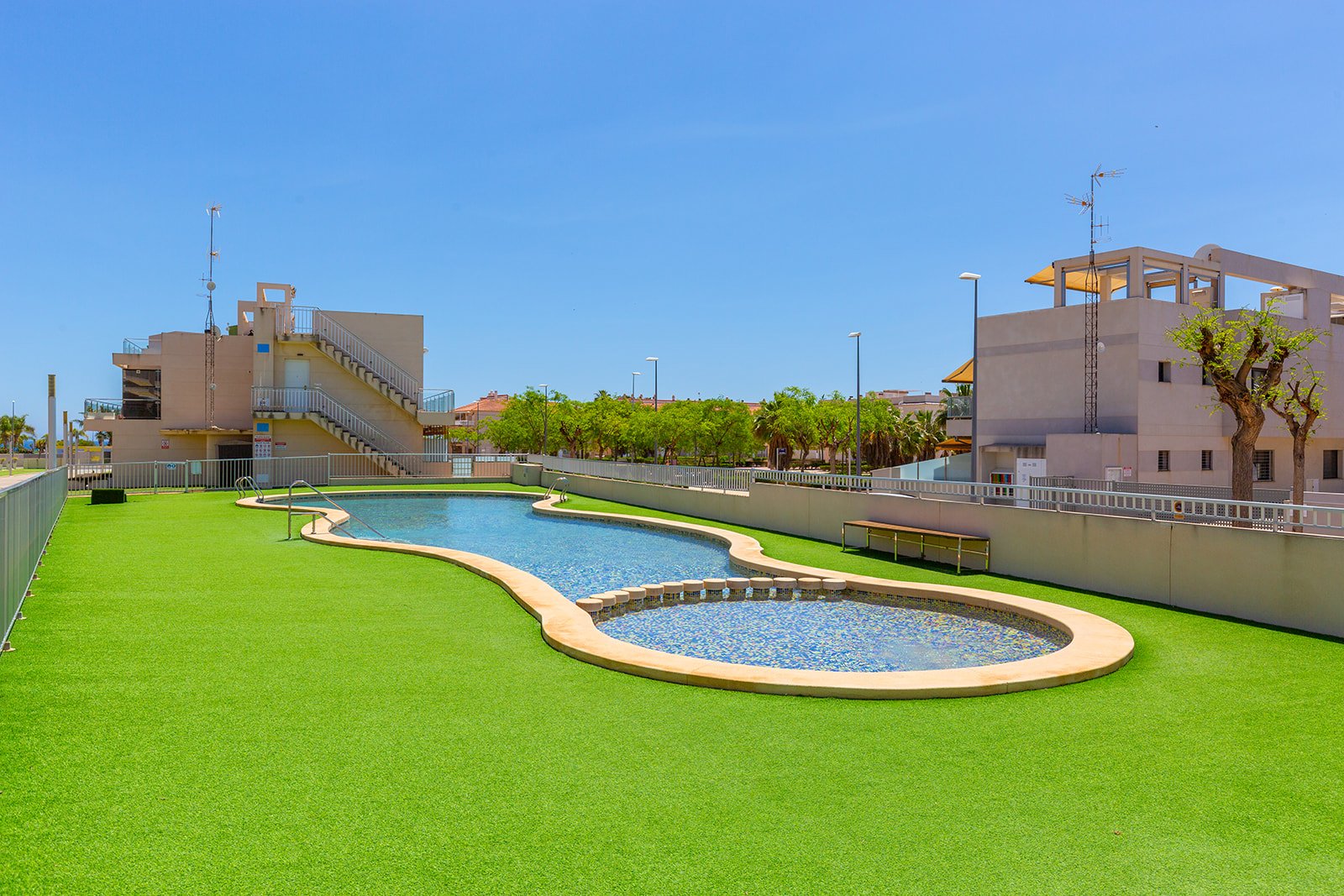 Appartamento a Torre de la Horadada, Alicante, Spagna 4 camere da letto, 120 mq. N° 99672