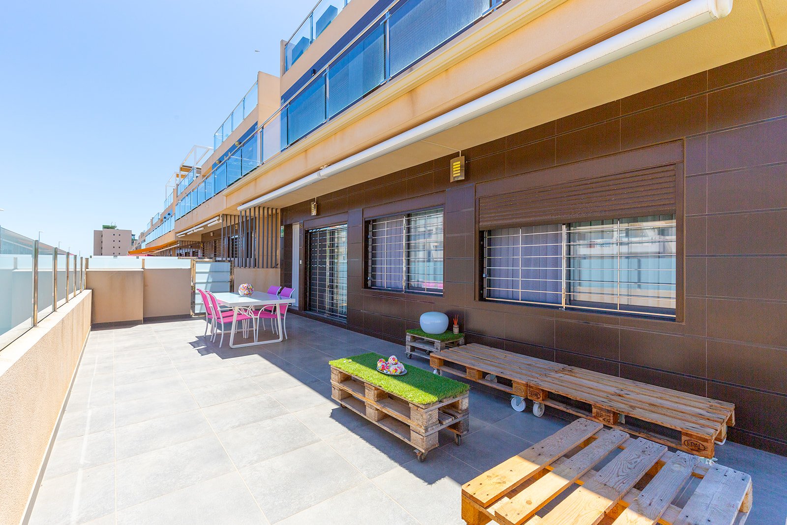 Appartamento a Torre de la Horadada, Alicante, Spagna 4 camere da letto, 120 mq. N° 99672