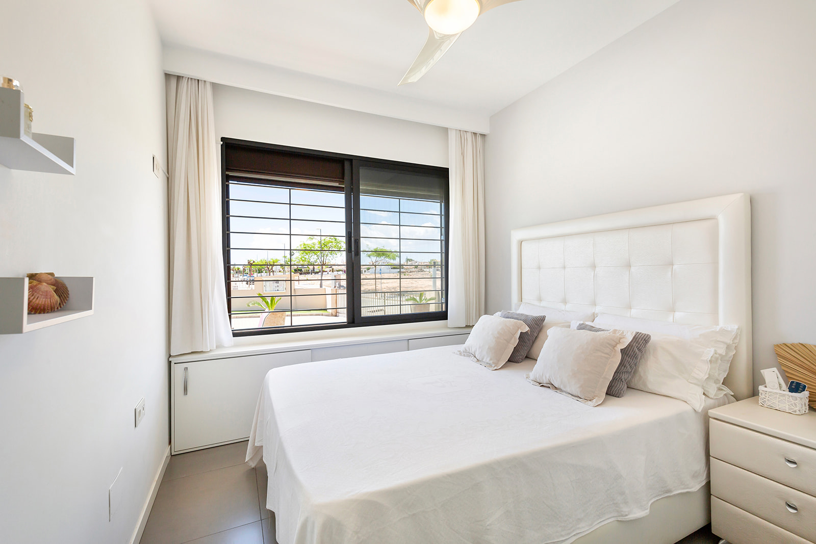 Appartamento a Torre de la Horadada, Alicante, Spagna 4 camere da letto, 120 mq. N° 99672