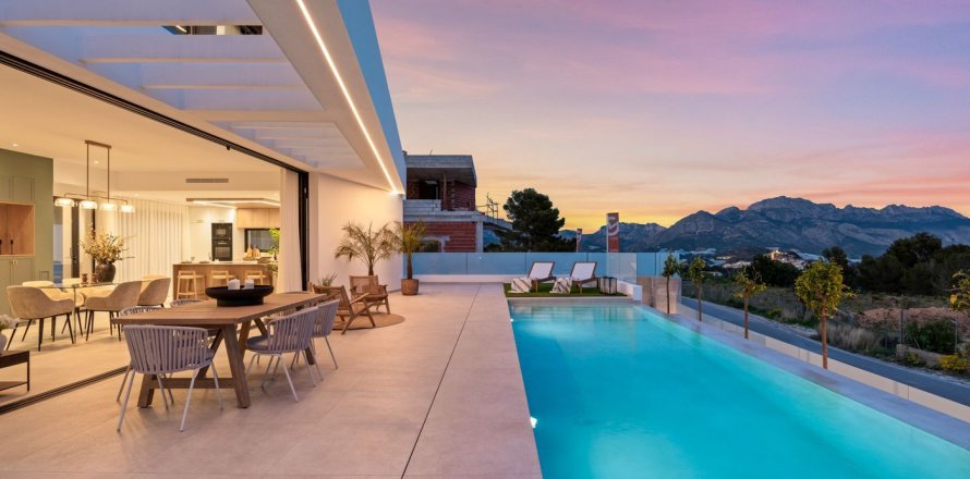 House in Polop, Alicante, Spain 3 bedrooms, 307 sq.m. No. 95445