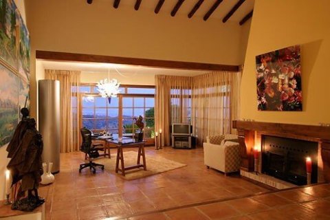 Casa in vendita Benahavis, Malaga, Spagna 4 camere da letto, 320 mq. N° 22421 - foto 13