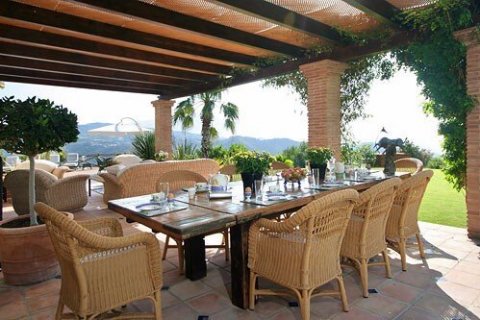 Casa in vendita Benahavis, Malaga, Spagna 4 camere da letto, 320 mq. N° 22421 - foto 10