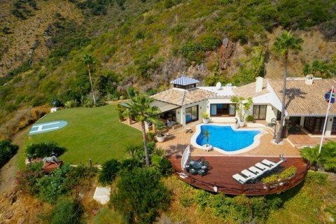 Casa in vendita Benahavis, Malaga, Spagna 4 camere da letto, 320 mq. N° 22421 - foto 11