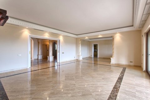 Продажа дома Бенахавис, Малага, Испания 6 спален, 910м2 №22418 - фото 4