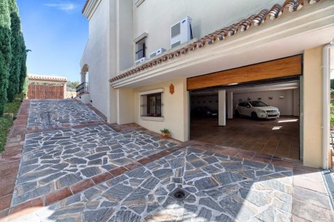 House zum Verkauf Benahavis, Malaga, Spanien 5 Schlafzimmer, 513 m2 Nr. 22419 - Foto 13