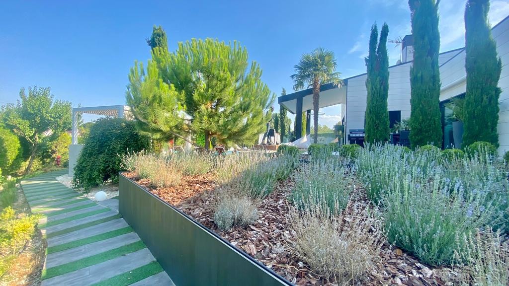 Villa i Boadilla del Monte, Madrid, Spanien 5 sovrum, 750 kvm. Nr. 106327