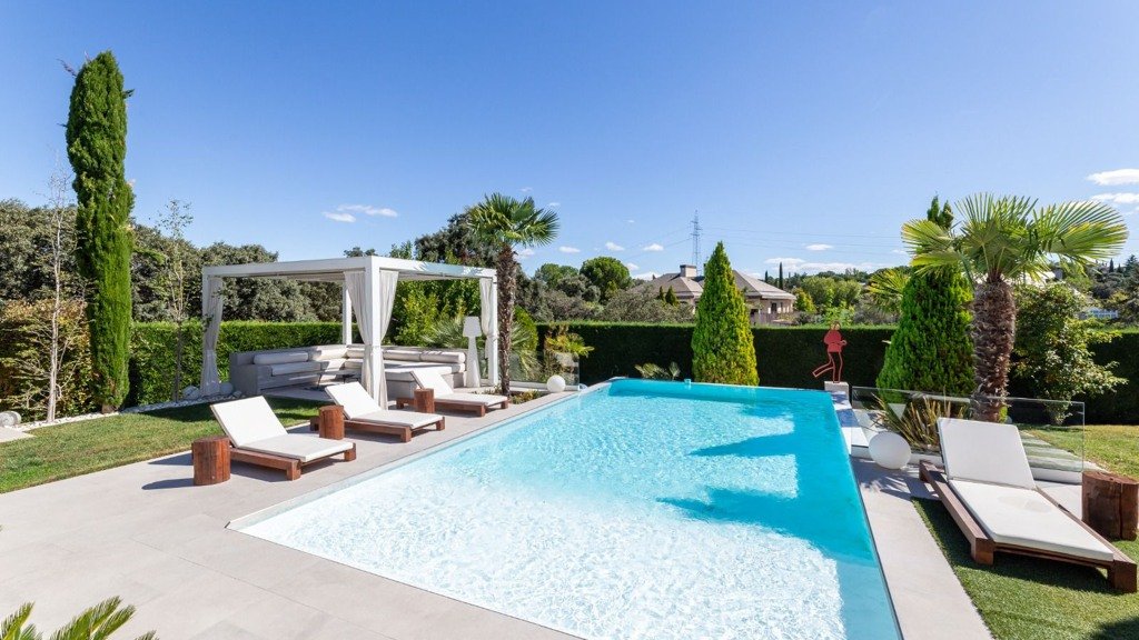 Villa i Boadilla del Monte, Madrid, Spanien 5 sovrum, 750 kvm. Nr. 106327
