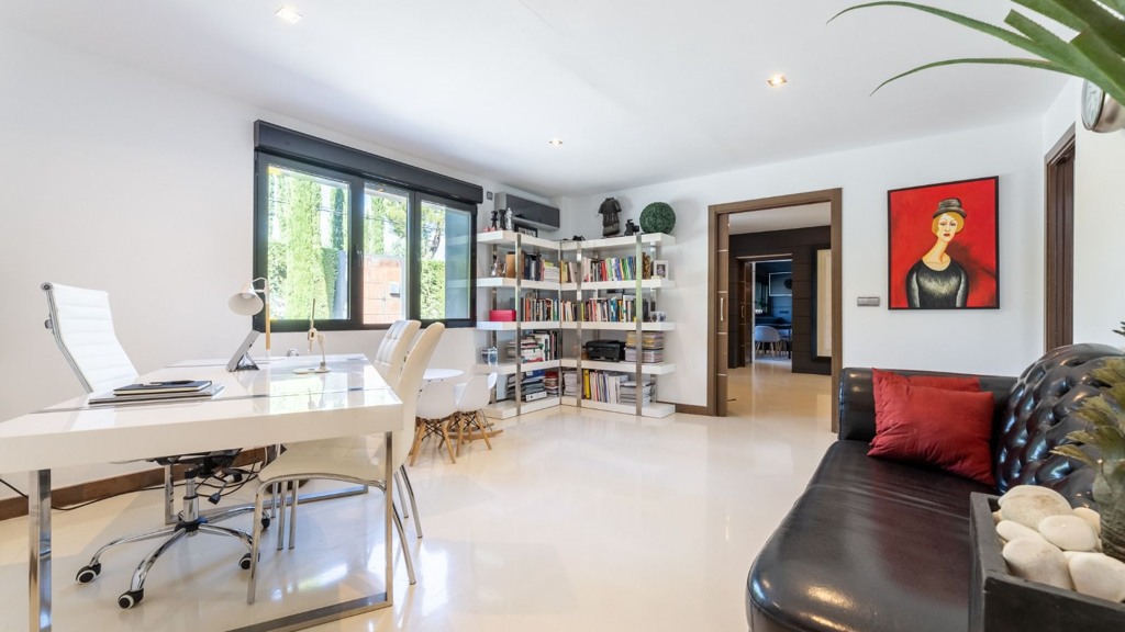 Villa i Boadilla del Monte, Madrid, Spanien 5 sovrum, 750 kvm. Nr. 106327