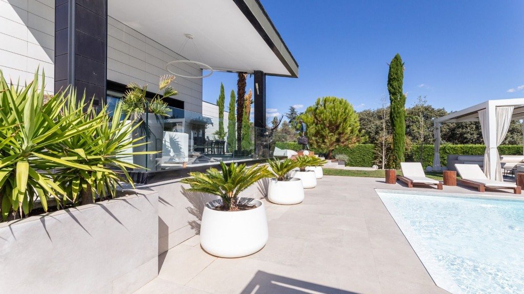 Villa i Boadilla del Monte, Madrid, Spanien 5 sovrum, 750 kvm. Nr. 106327