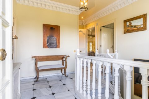Villa in vendita Villafranca Del Castillo, Madrid, Spagna 6 camere da letto, 600 mq. N° 105696 - foto 1