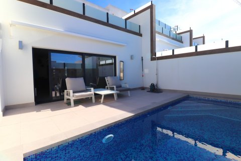 Townhouse for sale Benijofar, Alicante, Spain 4 bedrooms, 183 sq.m. No. 114952 - photo 1