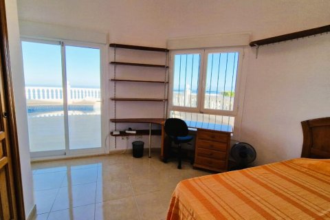 Продажа виллы в Кумбре дель Соль, Аликанте, Испания 3 спальни, 300м2 №113086 - фото 9