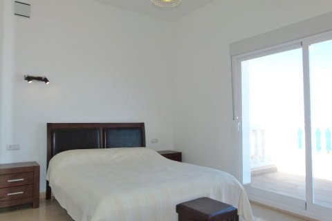 Продажа виллы в Кумбре дель Соль, Аликанте, Испания 3 спальни, 300м2 №113086 - фото 17