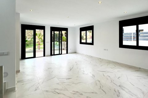 Huvila myytävänä Ciudad Quesada, Alicante, Espanja, 4 makuuhuonetta, 124 m2 No. 113090 - kuva 18