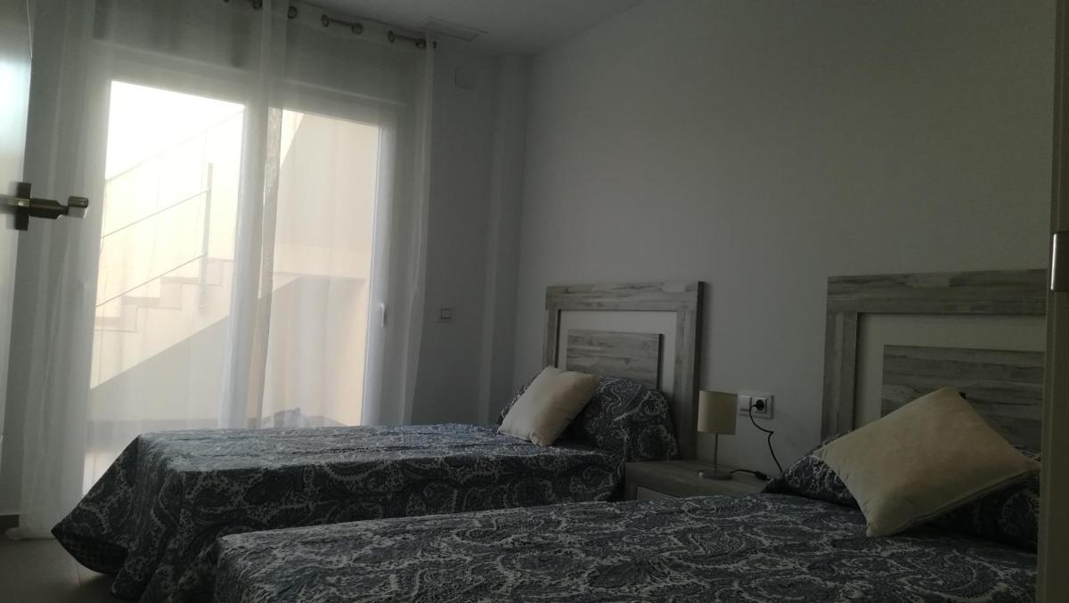 Villa a Los Montesinos, Alicante, Spagna 3 camere da letto, 85 mq. N° 113088