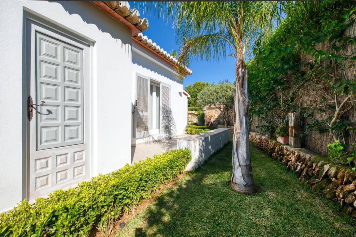 Villa in Javea, Alicante, Spain 5 bedrooms, 230 sq.m. No. 113092
