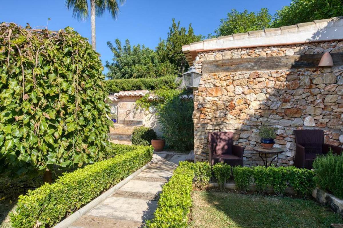 Villa in Javea, Alicante, Spain 5 bedrooms, 230 sq.m. No. 113092