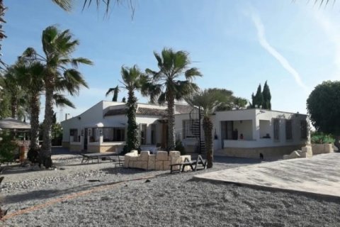 Villa zum Verkauf La Matanza, Alicante, Spanien 7 Schlafzimmer, 350 m2 Nr. 116310 - Foto 1