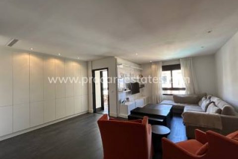 Продажа квартиры в Гуардамар-дель-Сегура, Аликанте, Испания 2 спальни, 163м2 №118770 - фото 29
