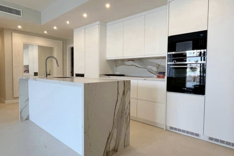 Huoneisto myytävänä Marbella, Malaga, Espanja, 3 makuuhuonetta, 148 m2 No. 109743 - kuva 6
