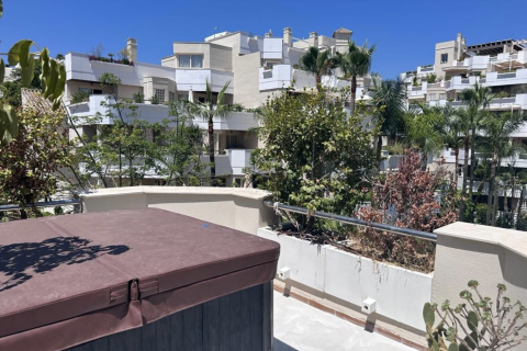 Huoneisto myytävänä Marbella, Malaga, Espanja, 3 makuuhuonetta, 148 m2 No. 109743 - kuva 13
