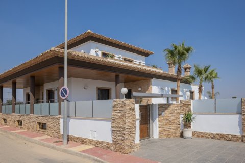 Villa for sale Balsicas, Murcia, Spain 4 bedrooms, 190 sq.m. No. 111500 - photo 15