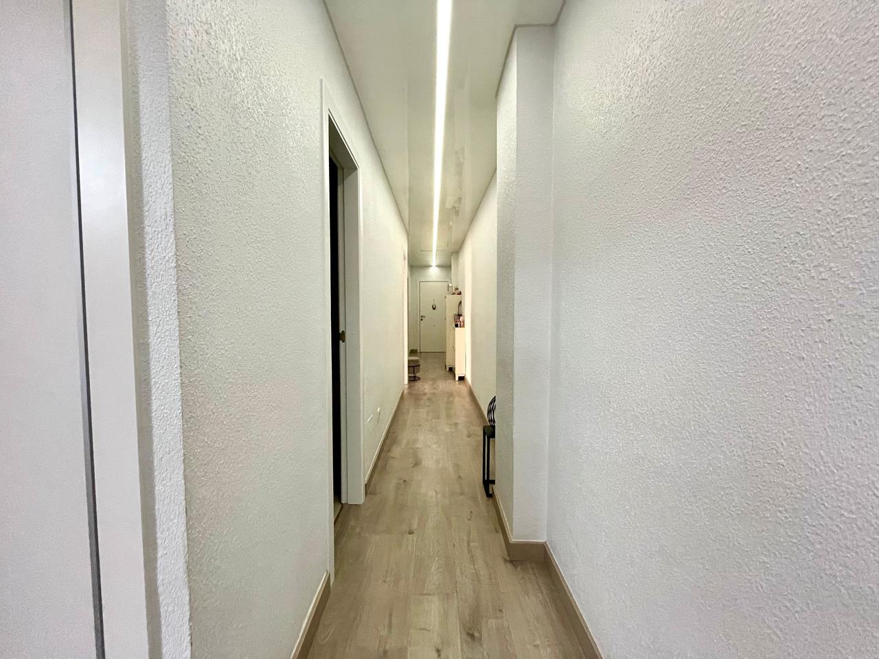 Apartment à Torrevieja, Alicante, Espagne 4 chambres, 115 m2 No. 115957