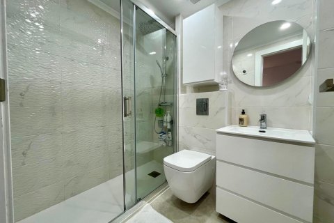 Apartment for sale Torrevieja, Alicante, Spain 4 bedrooms, 115 sq.m. No. 115957 - photo 6