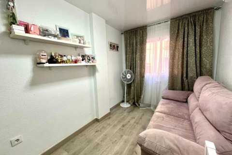Apartment for sale Torrevieja, Alicante, Spain 4 bedrooms, 115 sq.m. No. 115957 - photo 19
