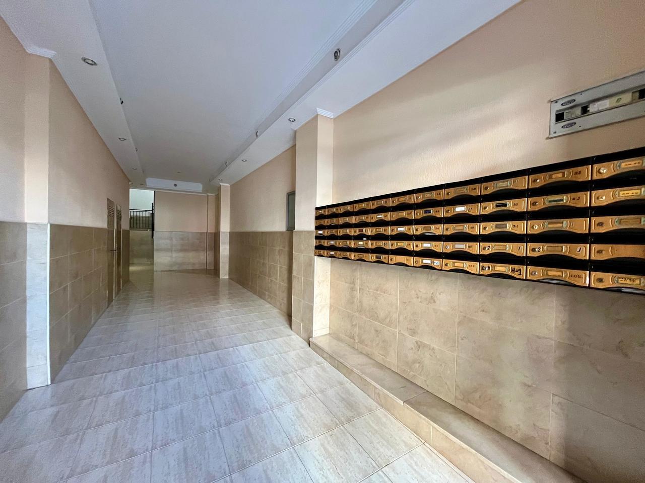 Apartment à Torrevieja, Alicante, Espagne 4 chambres, 115 m2 No. 115957