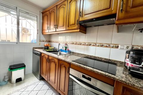 Apartment for sale Torrevieja, Alicante, Spain 4 bedrooms, 115 sq.m. No. 115957 - photo 11