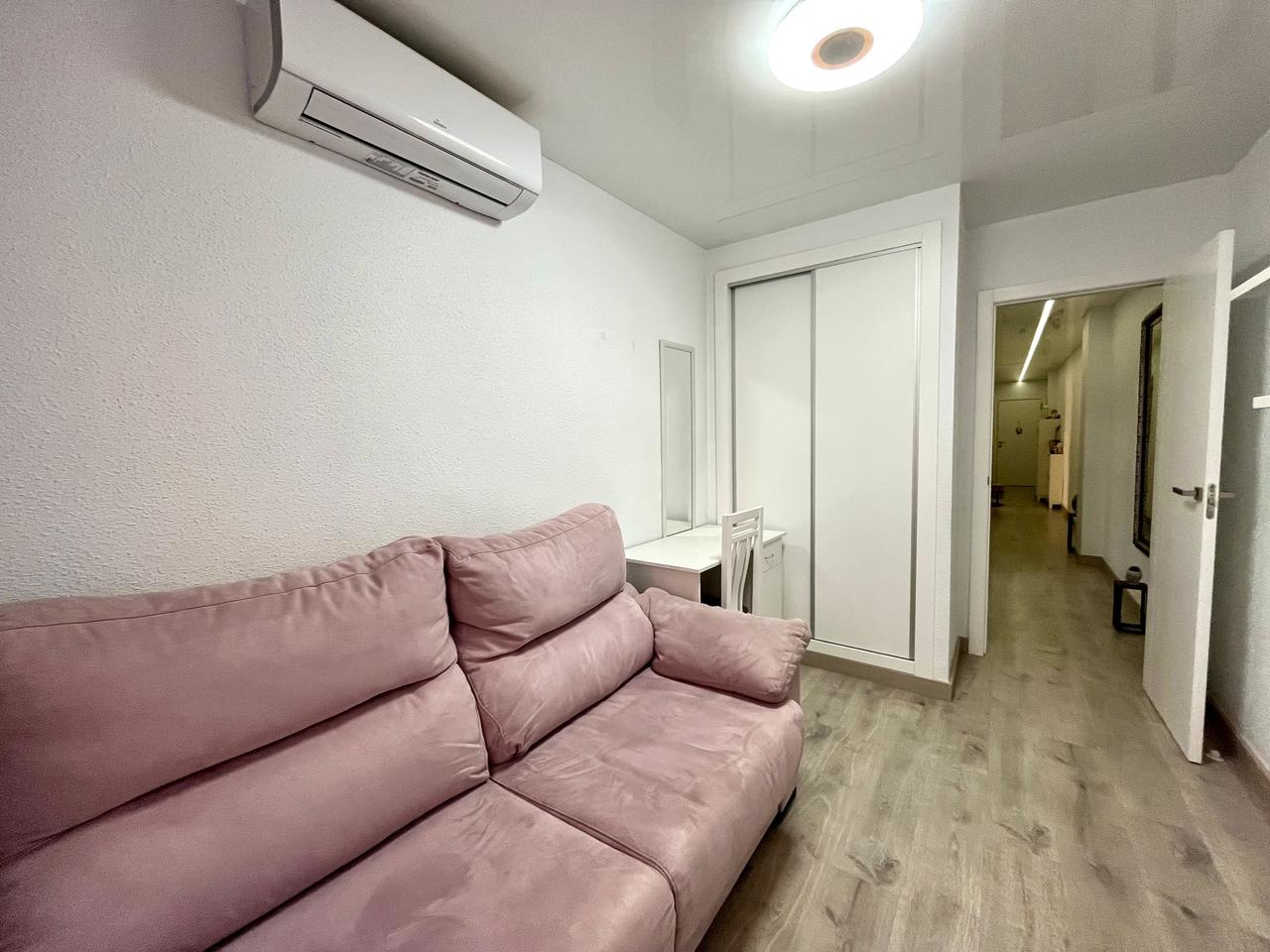 Apartment à Torrevieja, Alicante, Espagne 4 chambres, 115 m2 No. 115957