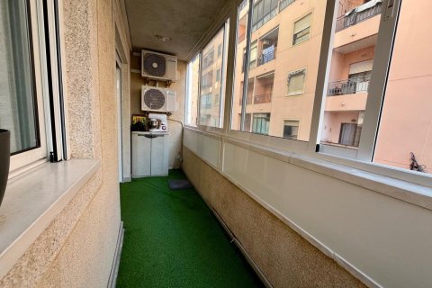 Apartment for sale Torrevieja, Alicante, Spain 4 bedrooms, 115 sq.m. No. 115957 - photo 15