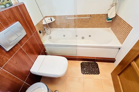 Villa till salu Ciudad Quesada, Alicante, Spanien 4 sovrum, 212 kvm. Nr. 115960 - foto 19
