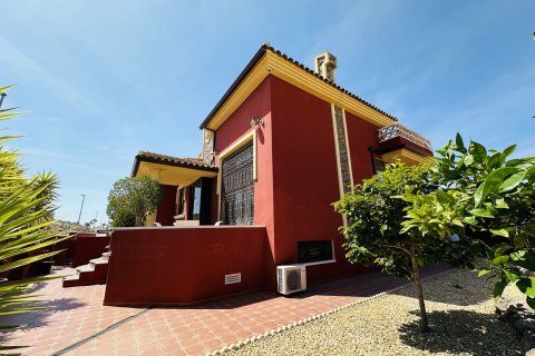 Villa till salu Ciudad Quesada, Alicante, Spanien 4 sovrum, 212 kvm. Nr. 115960 - foto 3