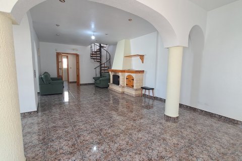 Villa for sale Alicante, Spain 5 bedrooms, 200 sq.m. No. 115952 - photo 6