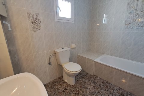 Villa for sale Alicante, Spain 5 bedrooms, 200 sq.m. No. 115952 - photo 14