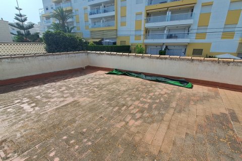 Villa for sale Alicante, Spain 5 bedrooms, 200 sq.m. No. 115952 - photo 24