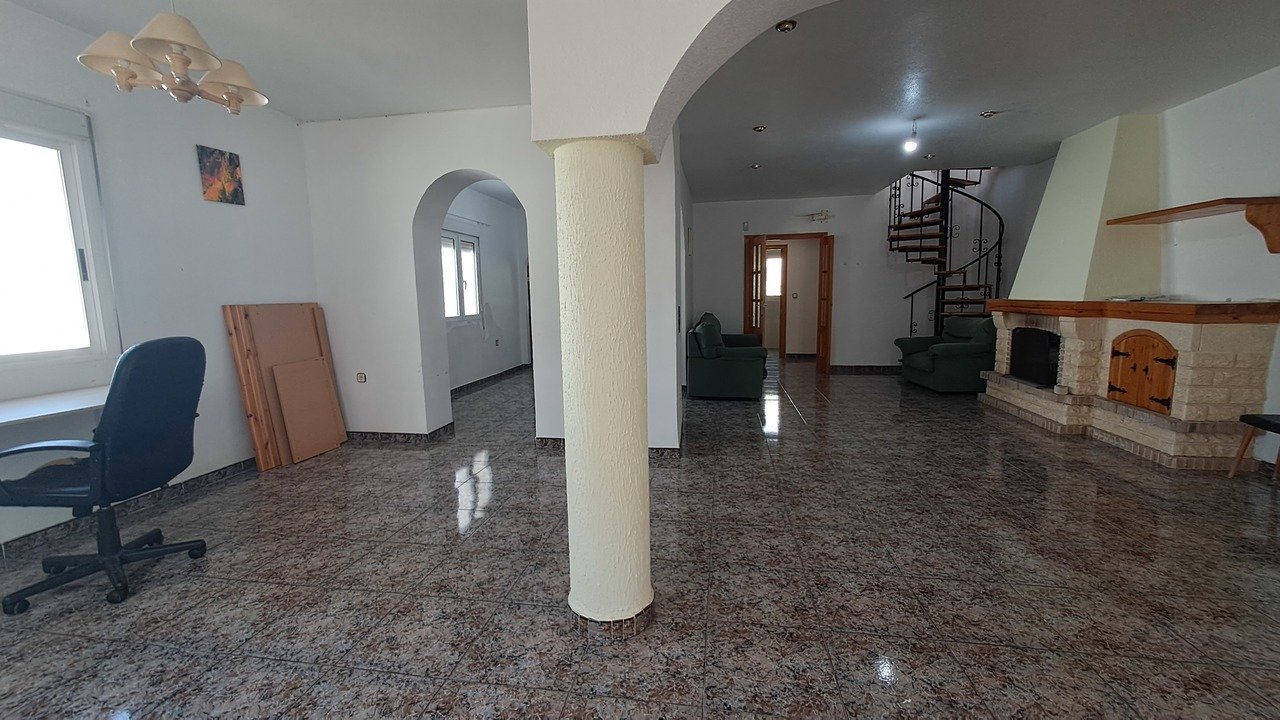 Villa in Villamartin, Alicante, Spanien 5 Schlafzimmer, 200 m2 Nr. 115952