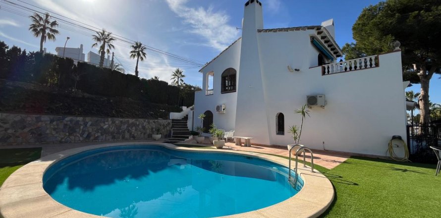 Villa Alicante, Spain 4 bedrooms, 184 sq.m. No. 115958