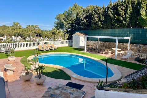 Villa for sale Alicante, Spain 4 bedrooms, 184 sq.m. No. 115958 - photo 2
